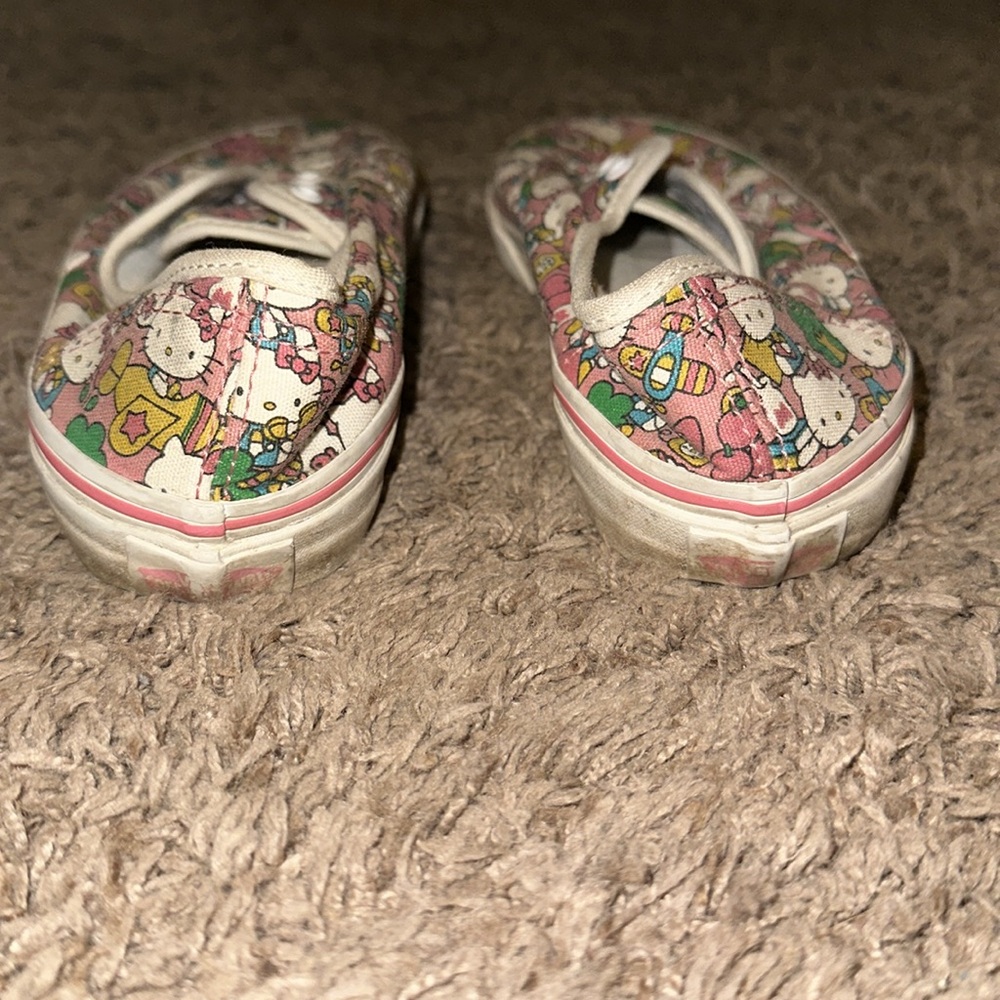 Hello kitty vans - Picture 6 of 10